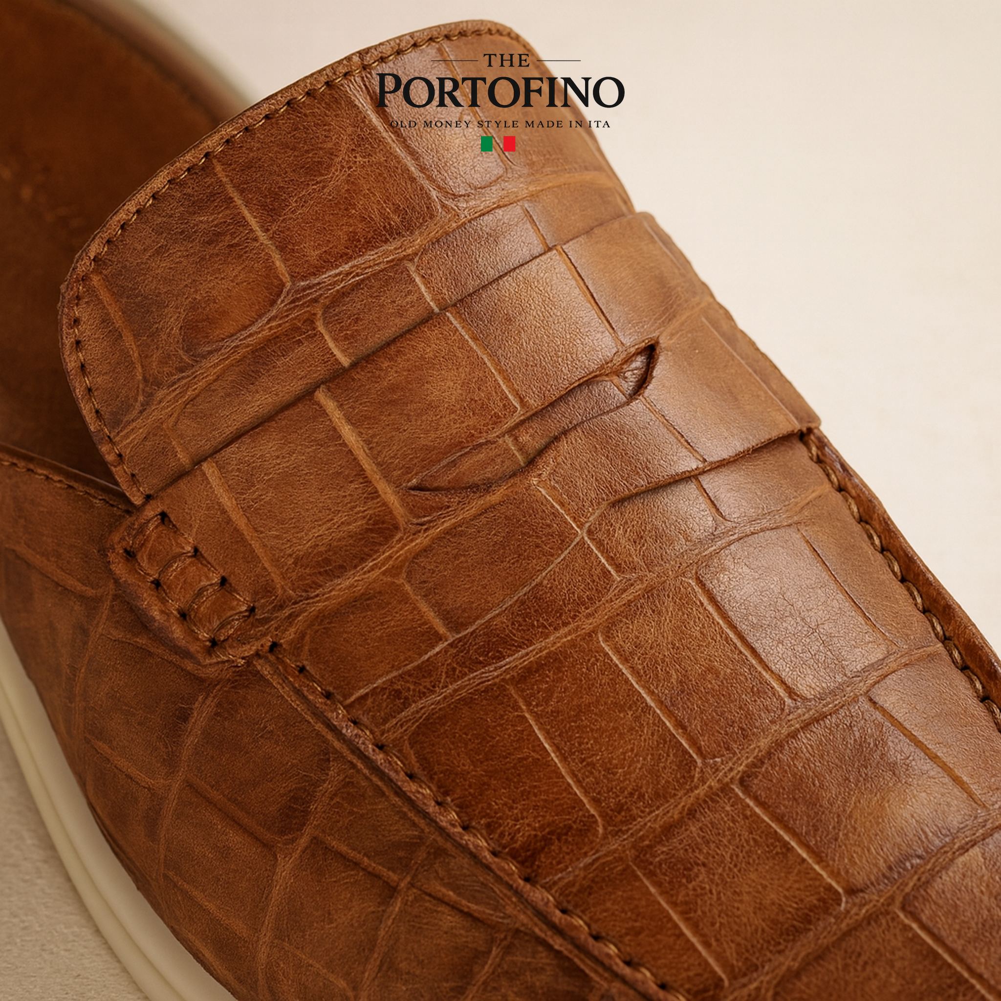 Cognac Croco Mule, leather close-up